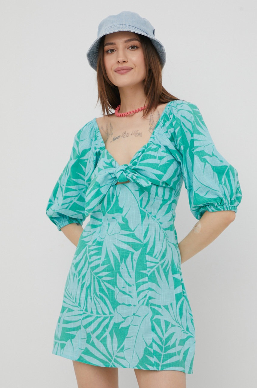 

Памучна рокля Billabong къс модел разкроен модел, Син