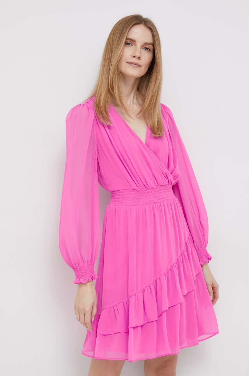 

Рокля Dkny в розово къс модел разкроен модел, Розов