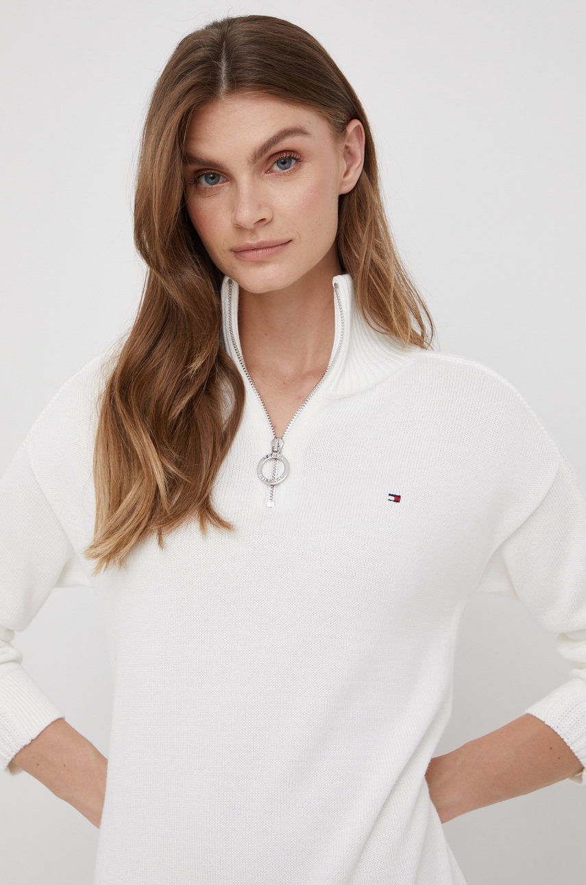 

Памучна рокля Tommy Hilfiger в бежово къс модел със стандартна кройка, Бежов