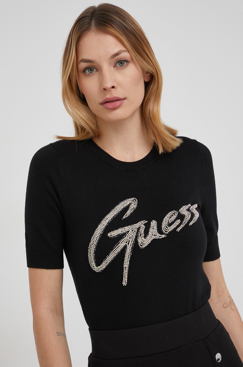 

Пуловер Guess дамски в черно от лека материя, Черен