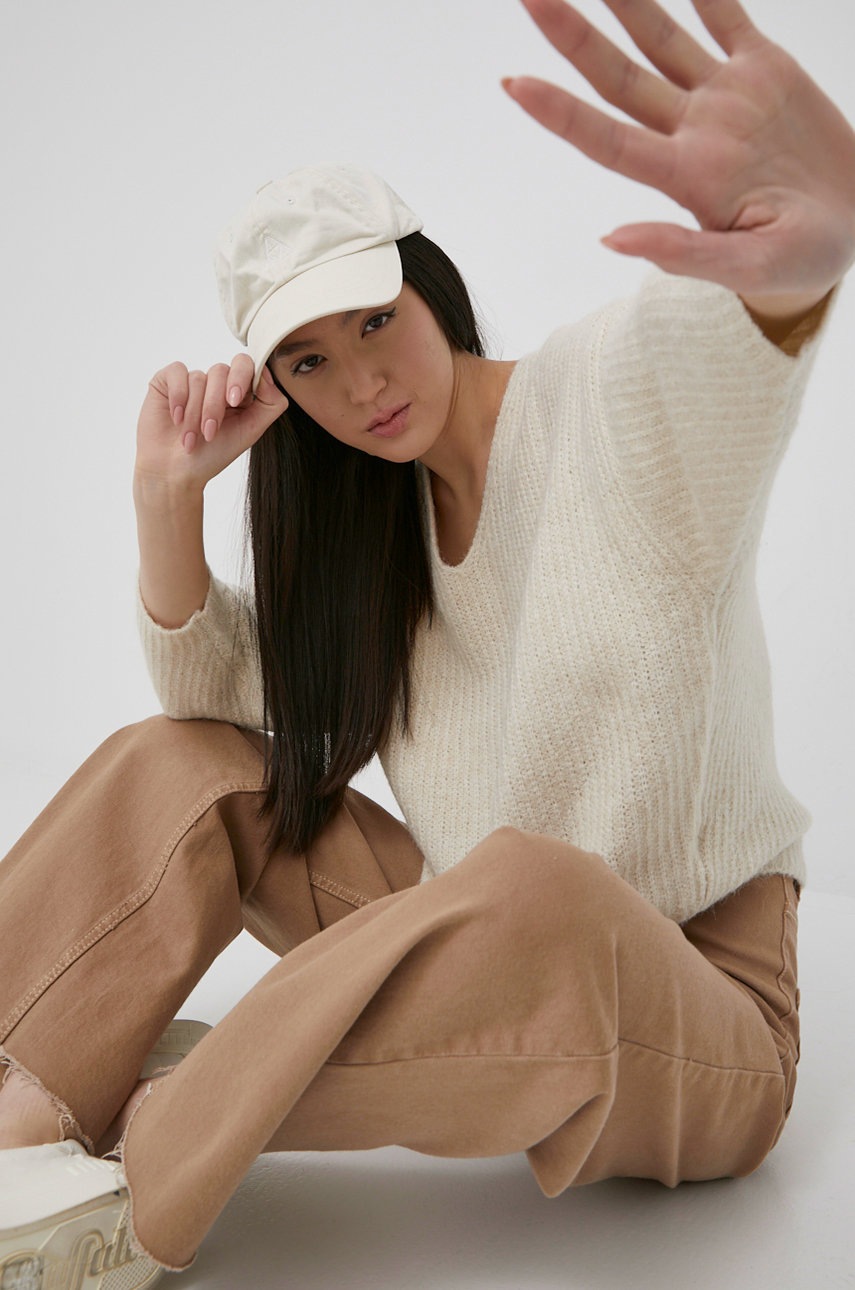 

Пуловер Vero Moda дамски в бежово, Бежов
