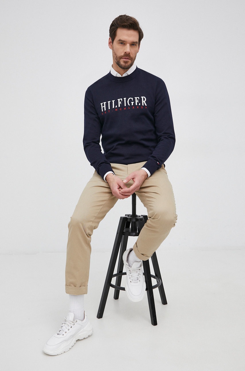 

Бавовняний светер Tommy Hilfiger чоловічий колір синій легкий