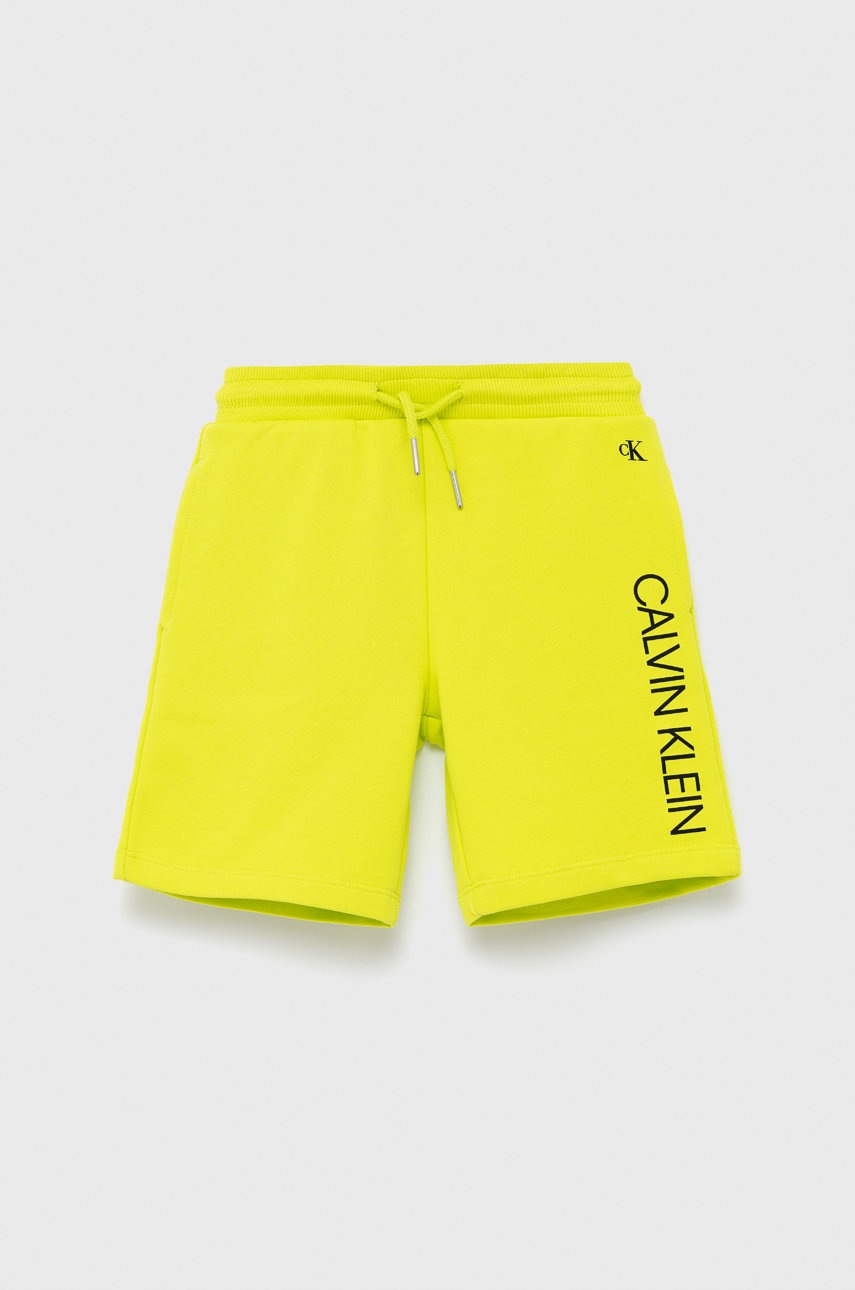 

Детски памучен къс панталон Calvin Klein Jeans в зелено с регулируема талия, Зелен