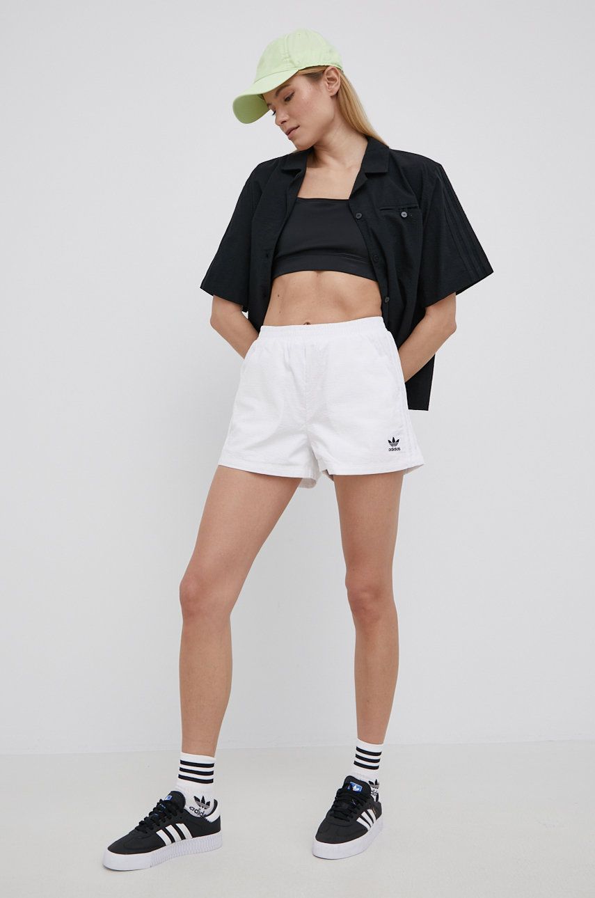 Adidas Originals szorty Adicolor damskie kolor biały gładkie high waist