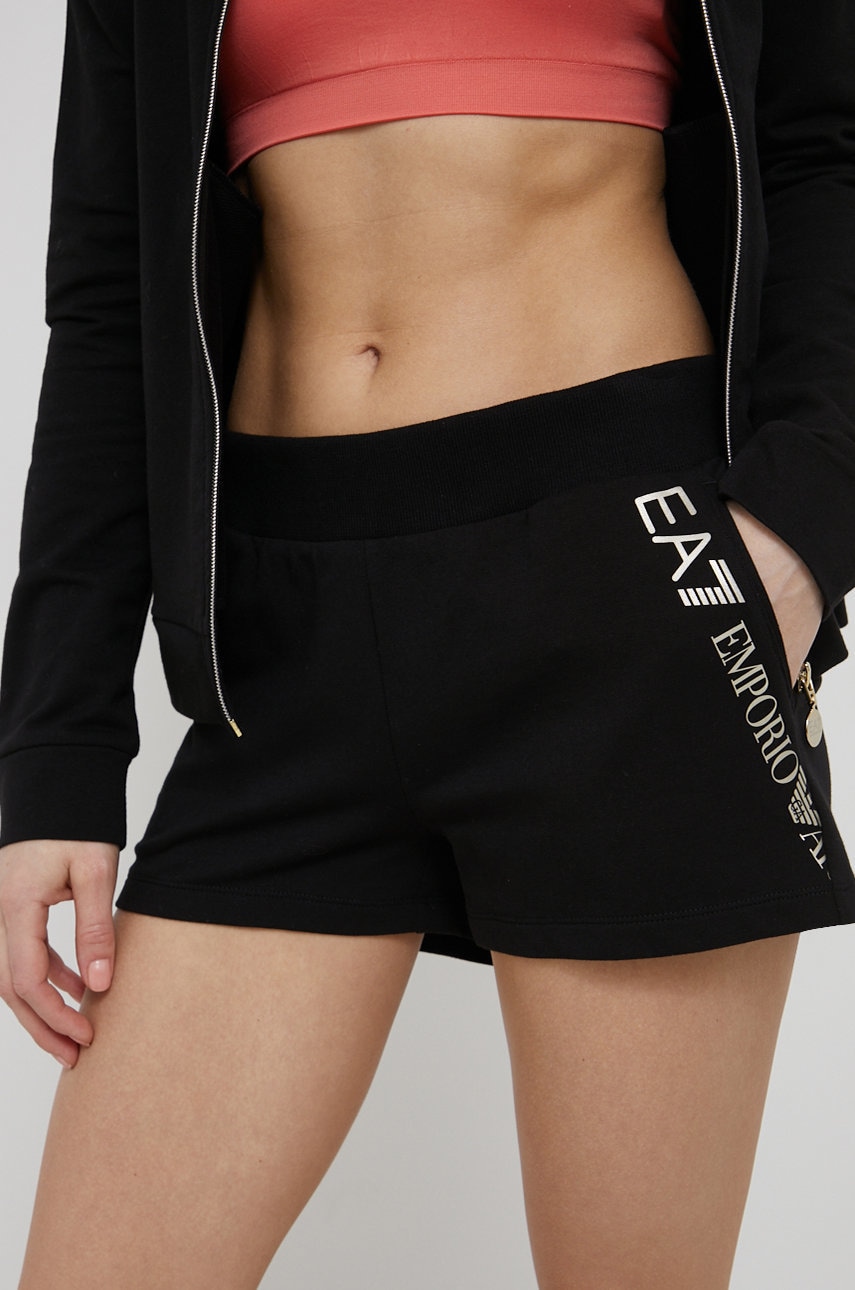 Ea7 emporio armani pantaloni scurti training femei, culoarea negru, cu imprimeu, medium waist