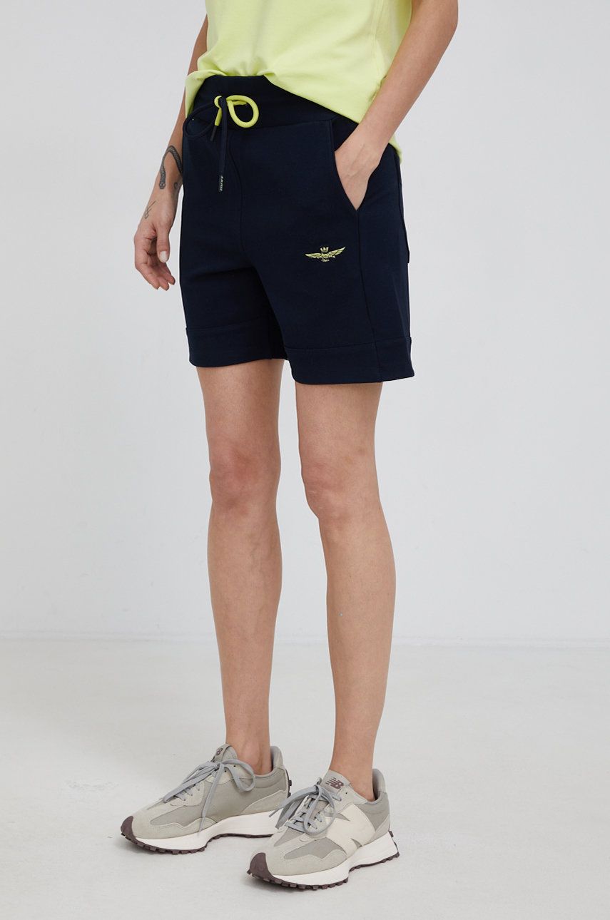 Aeronautica Militare Pantaloni scurți femei, culoarea albastru marin, material neted, medium waist 2022 ❤️ Pret Super answear imagine noua 2022
