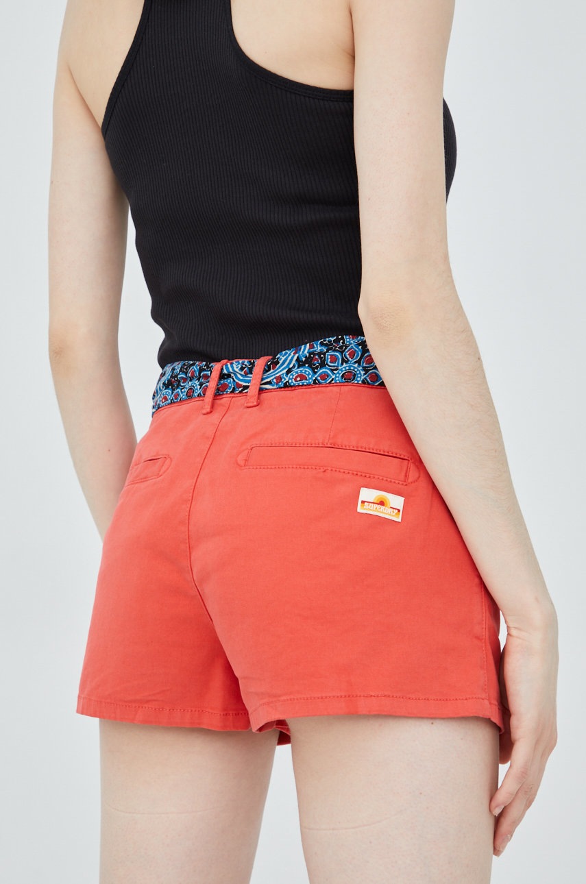 Шорти Superdry жіночі колір червоний однотонні середня посадка 