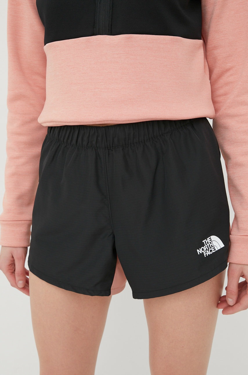 

Спортни шорти The North Face в розово с десен със стандартна талия, Розов