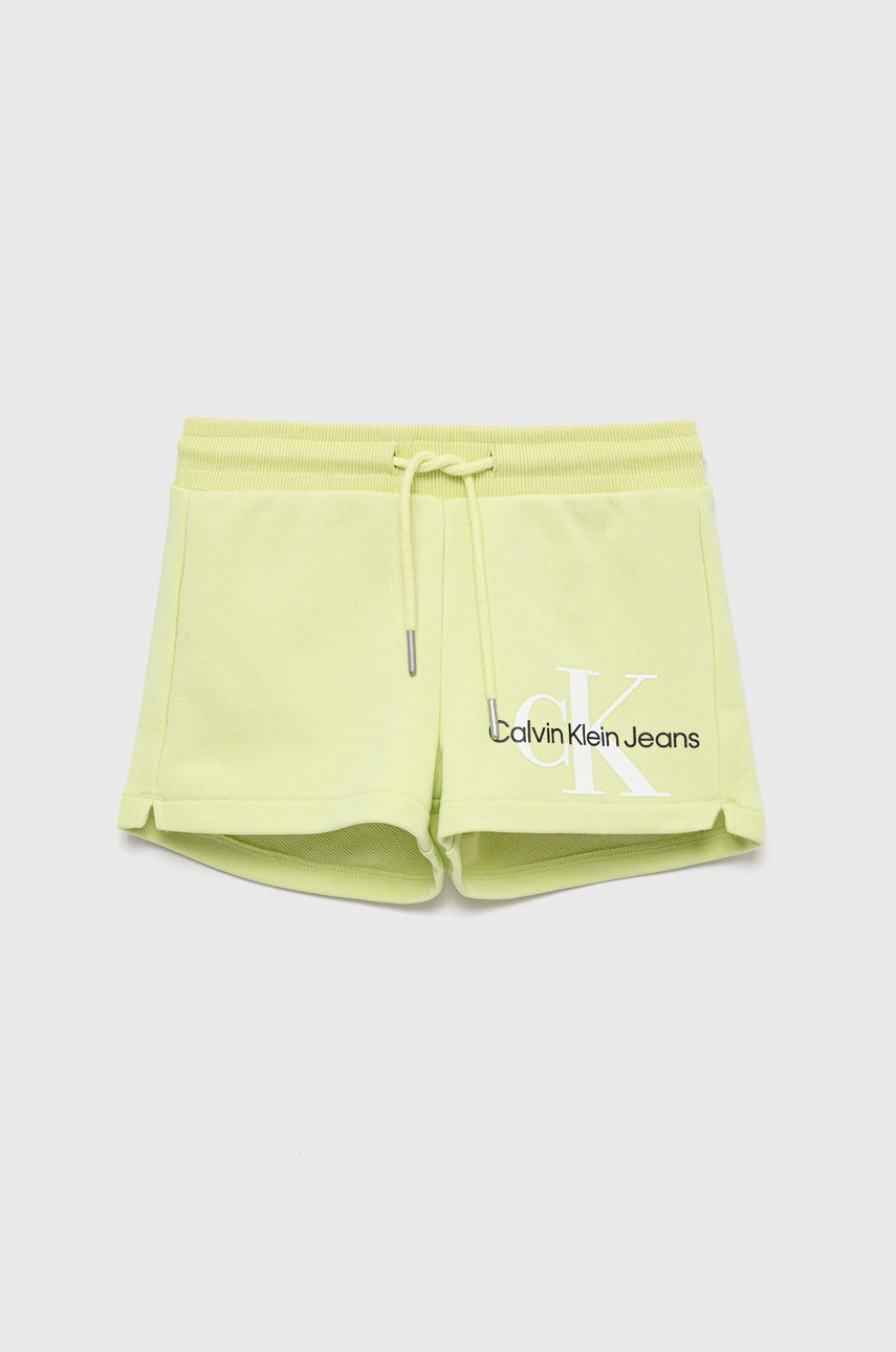

Детски къси панталони Calvin Klein Jeans в зелено с принт, Зелен