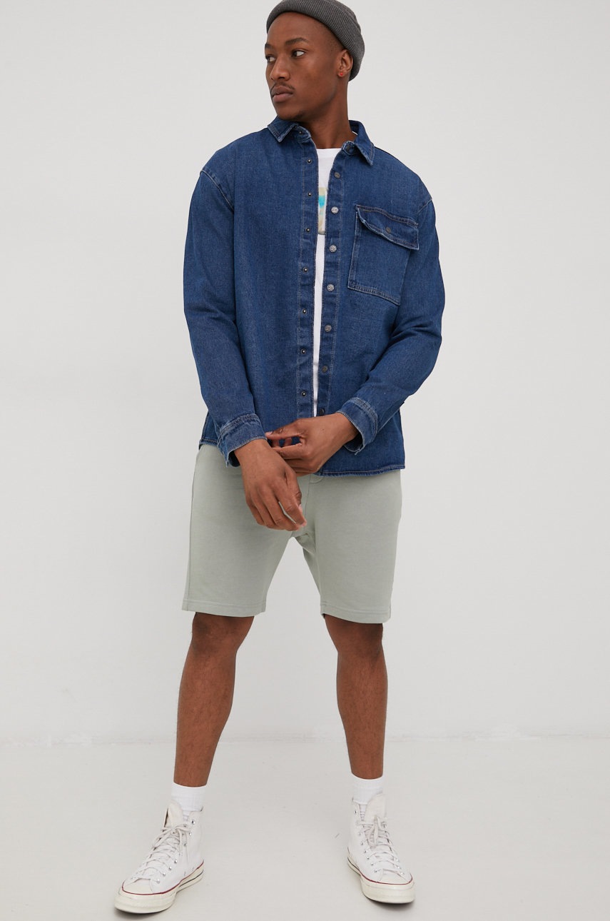 

Памучен къс панталон Jack & Jones в зелено, Зелен