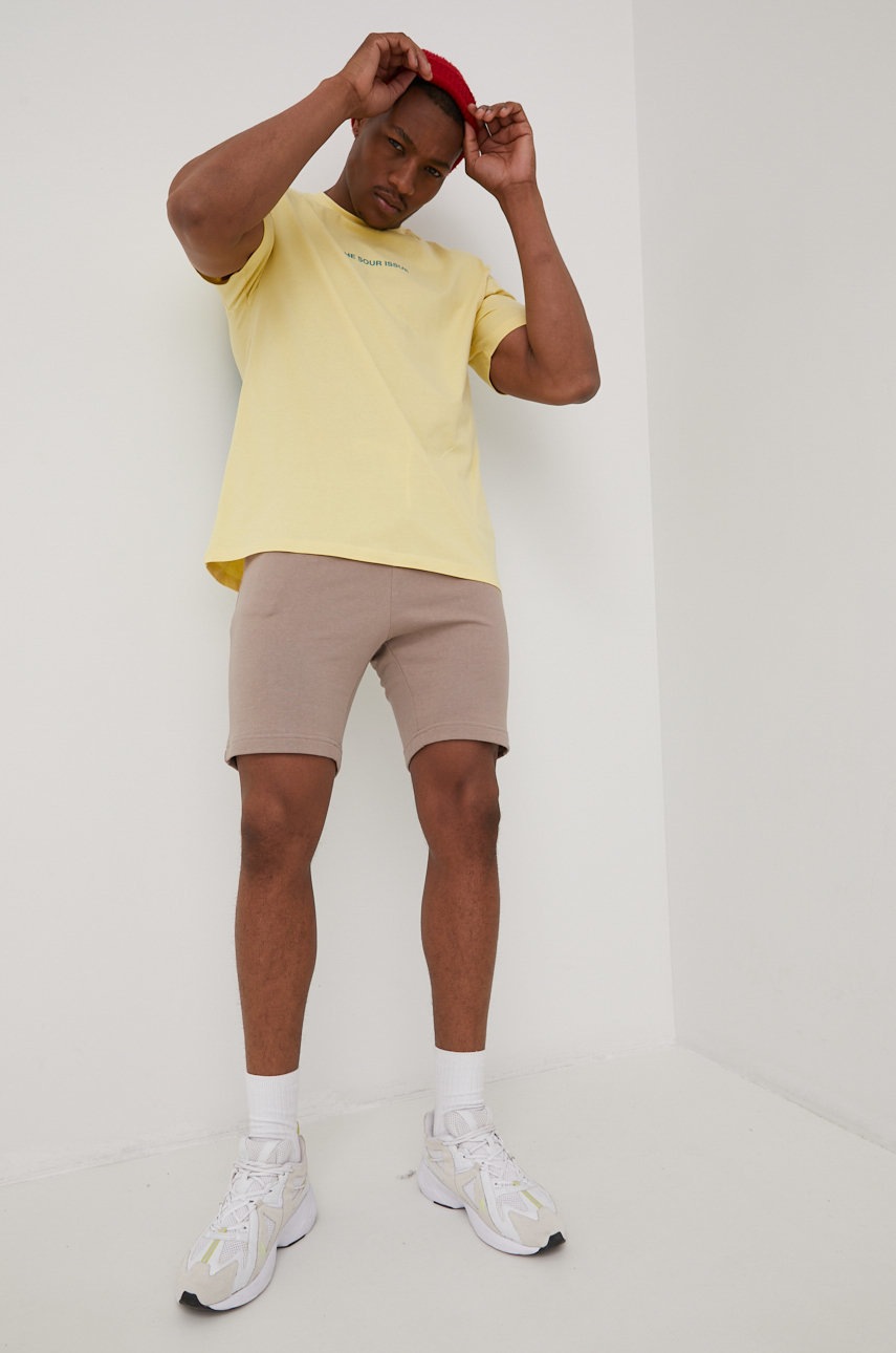 

Памучен къс панталон Jack & Jones в сиво, Сив