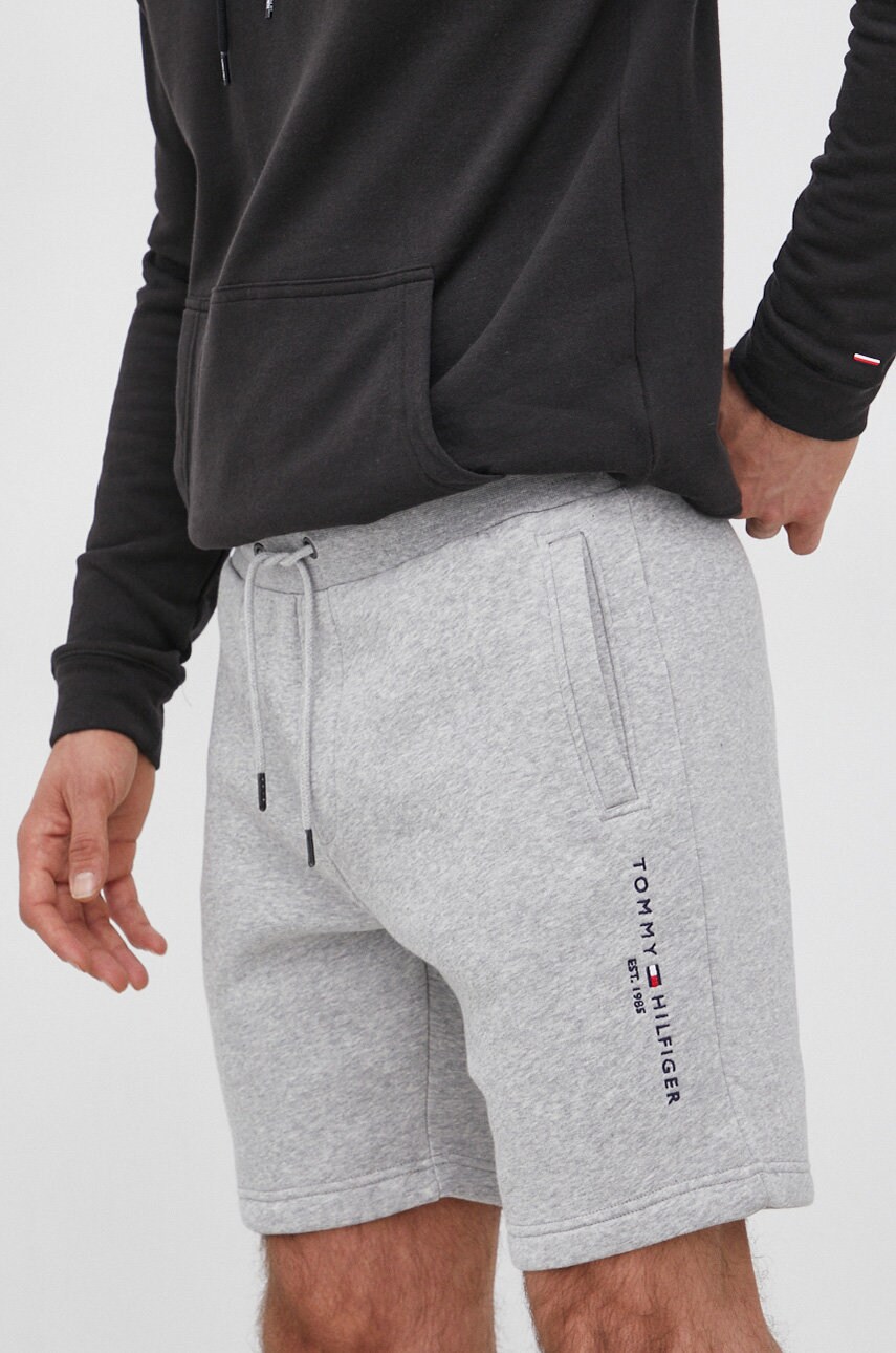 

Шорти Tommy Hilfiger чоловічі колір сірий