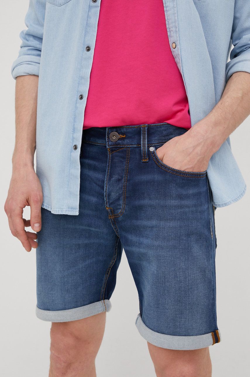 Jack & Jones pantaloni scurti jeans barbati, culoarea albastru marin answear.ro
