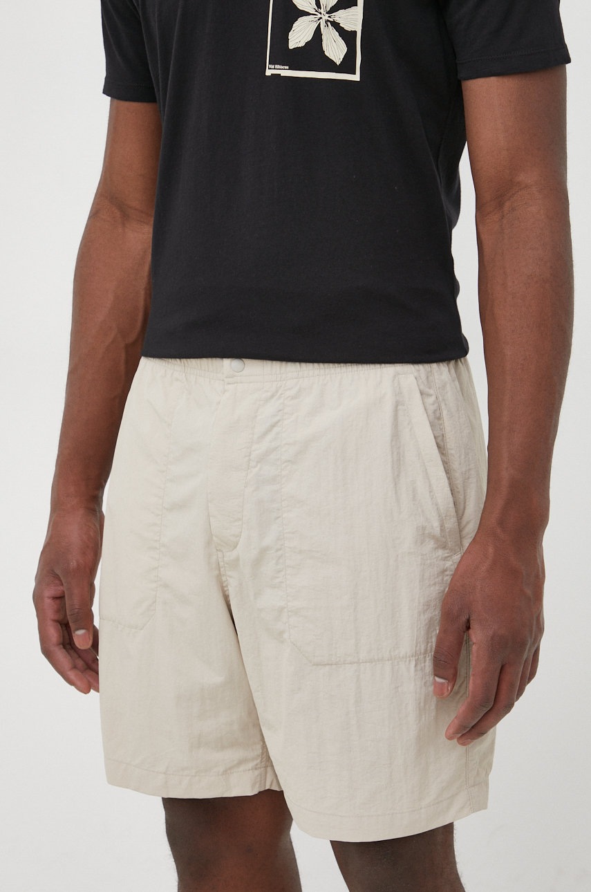 

Къси панталони GAP в бежово, Бежов