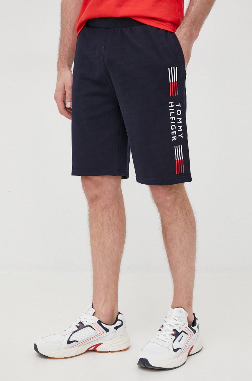 

Къси панталони Tommy Hilfiger в тъмносиньо, Тъмносин