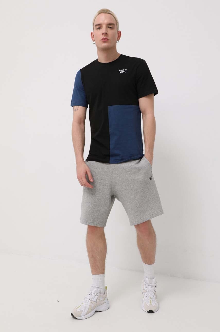 

Шорти Reebok HB2161 чоловічі колір сірий