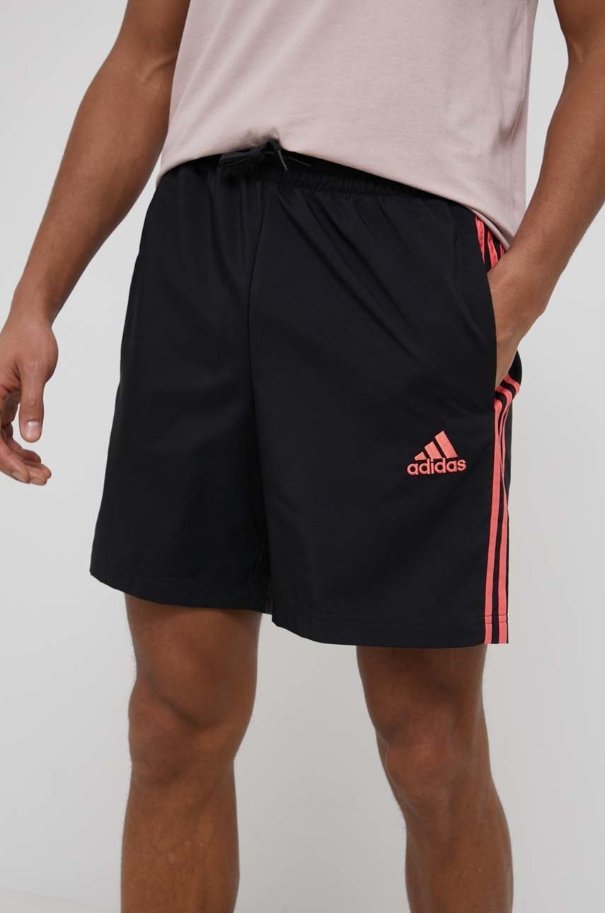 

Шорти adidas чоловічі колір чорний