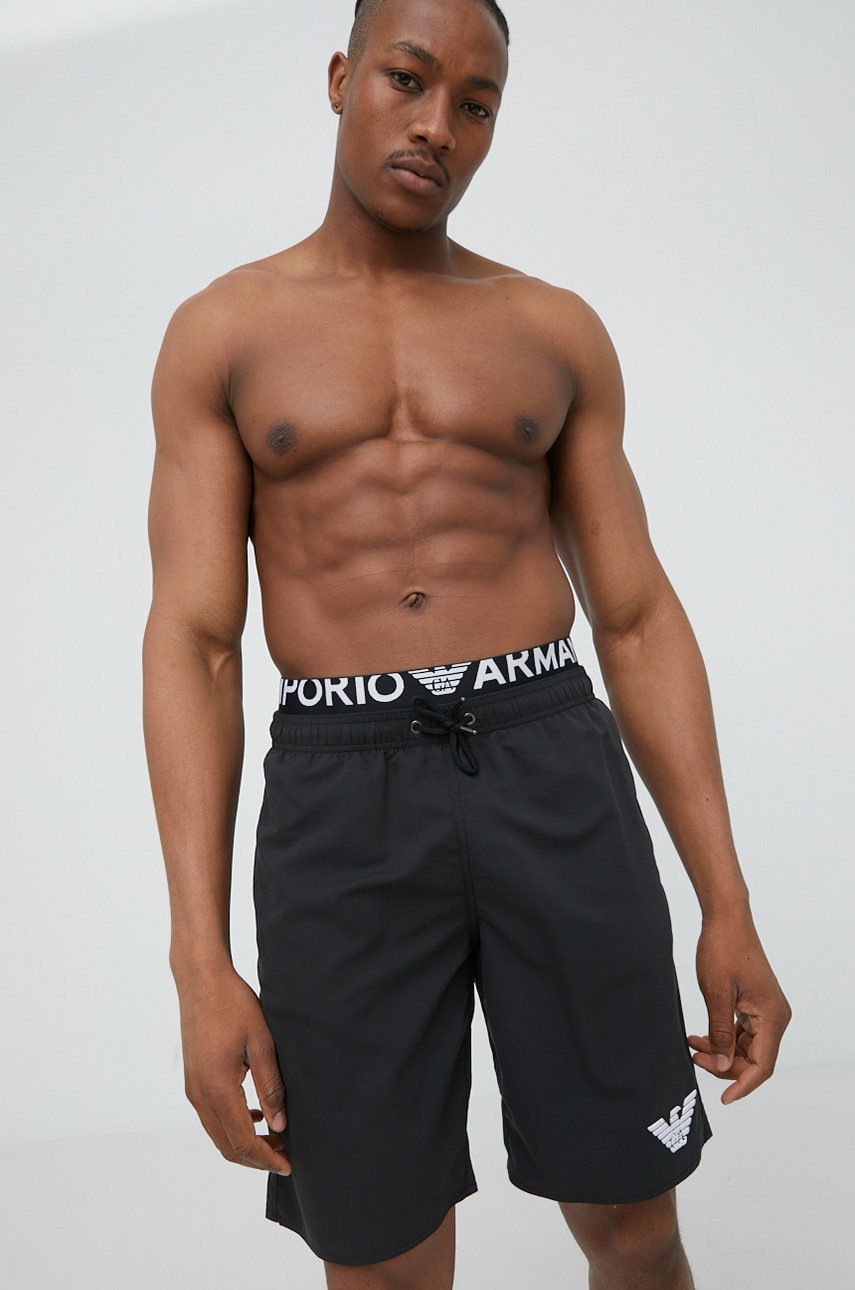 

Плувни шорти Emporio Armani Underwear в черно, Черен
