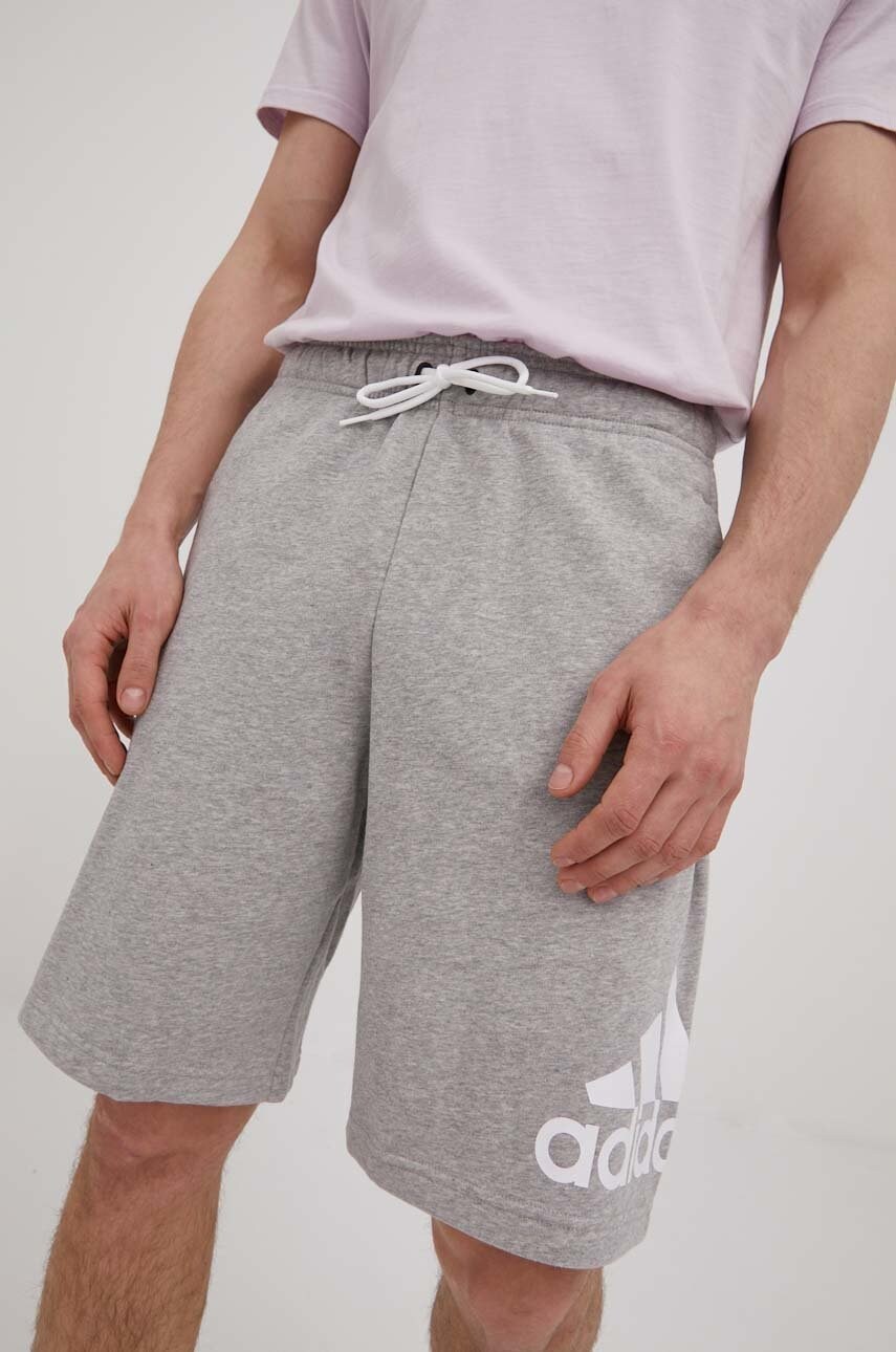 Adidas pantaloni scurti eb5260 barbati, culoarea gri, melanj