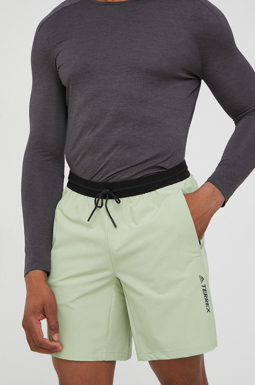 Levně Outdoorové šortky adidas TERREX Liteflex H51496 zelená barva