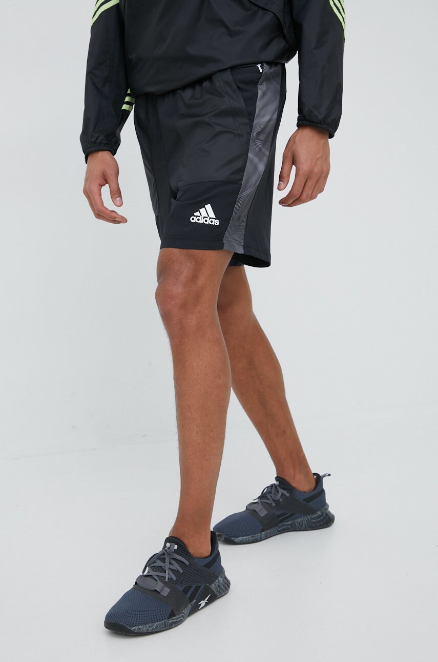 Adidas pantaloni scurți de antrenament season hd4339 barbati, culoarea negru