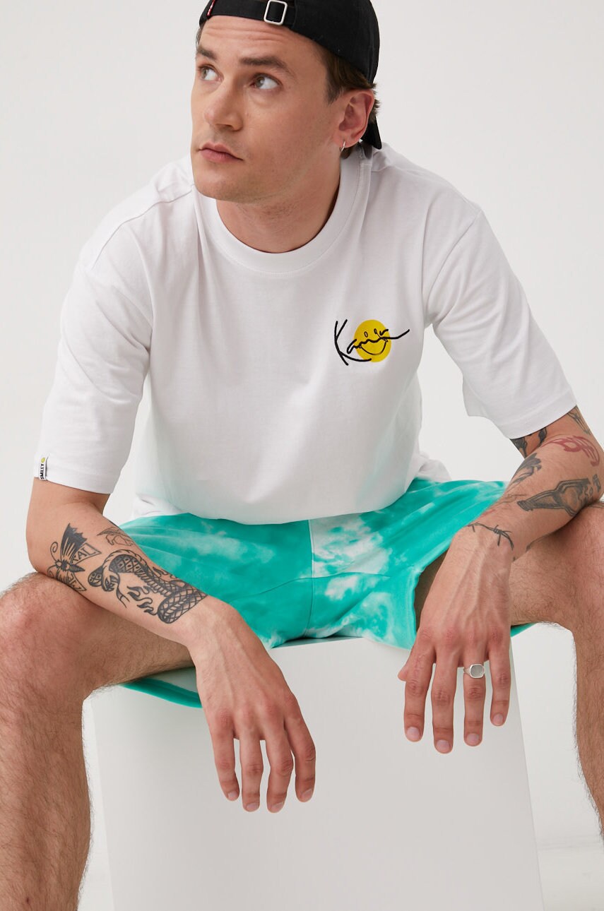 

Шорты adidas Originals мужские цвет зелёный