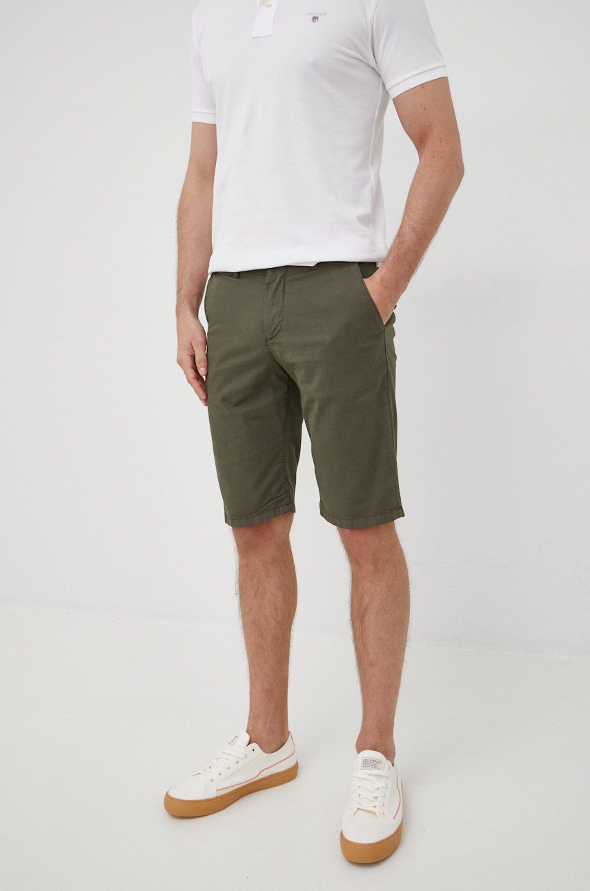 Drykorn pantaloni scurti barbati, culoarea verde answear.ro