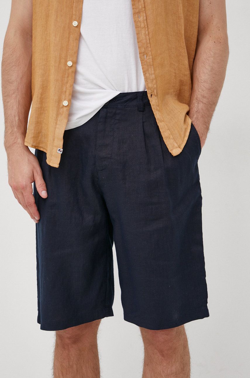 Sisley pantaloni scurti din in barbati, culoarea albastru marin