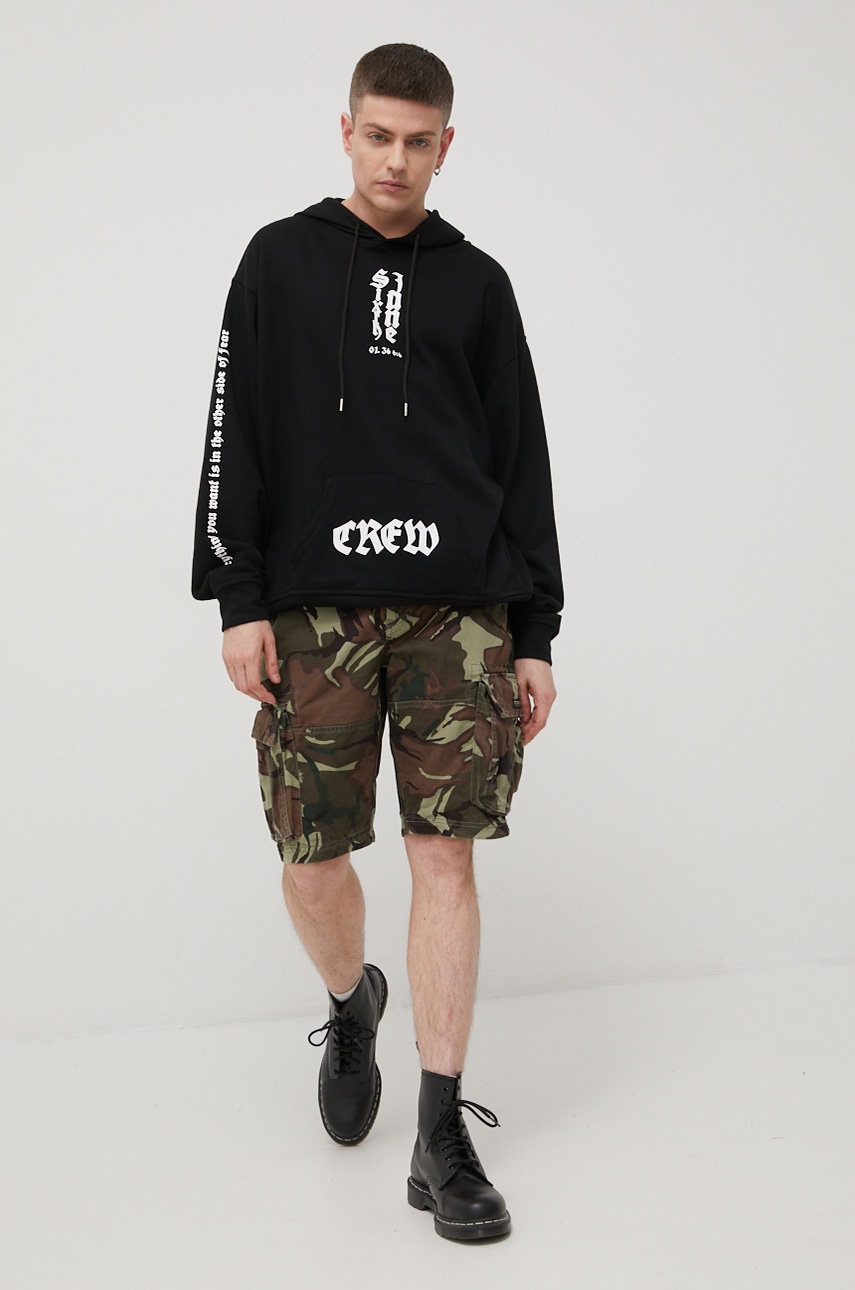 

Бавовняні шорти Superdry чоловічі колір зелений