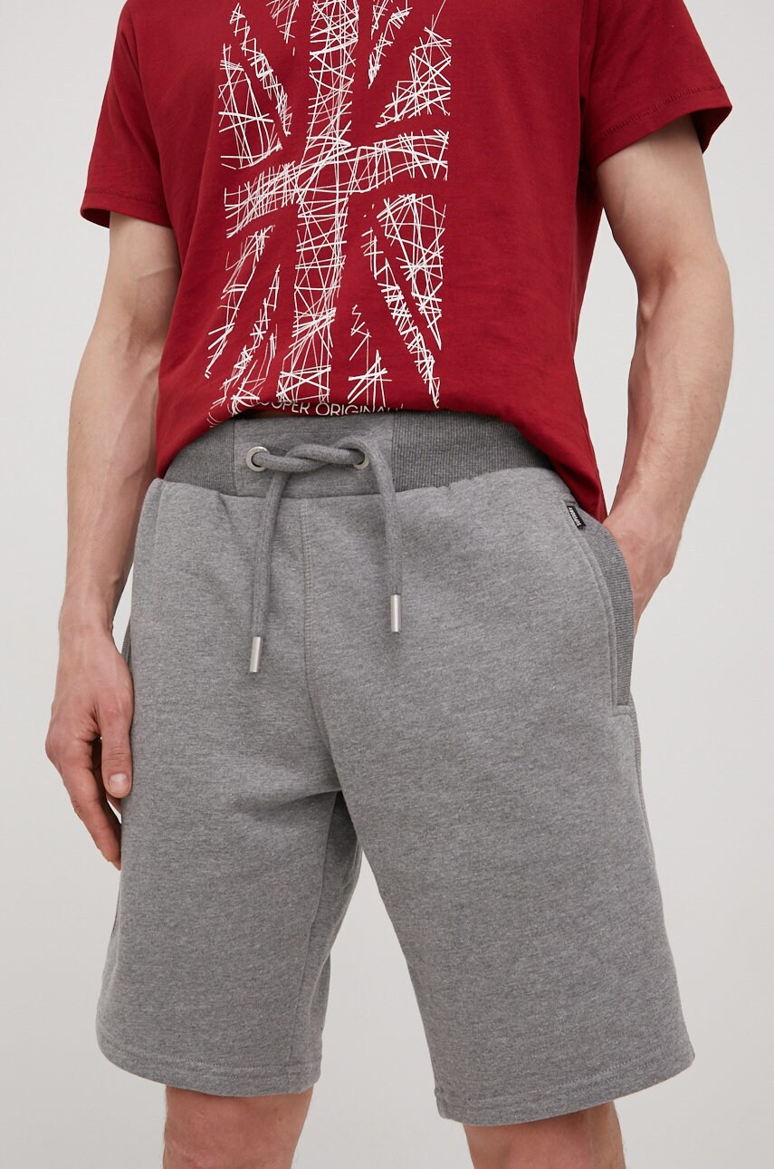 

Къси панталони Superdry в сиво меланж на, Сив