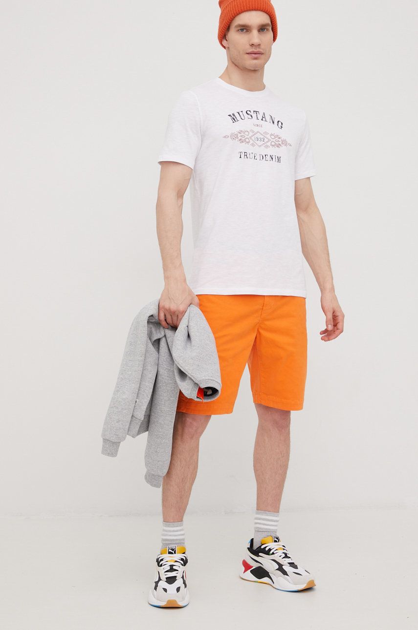 Superdry pantaloni scurti barbati, culoarea portocaliu answear.ro imagine noua