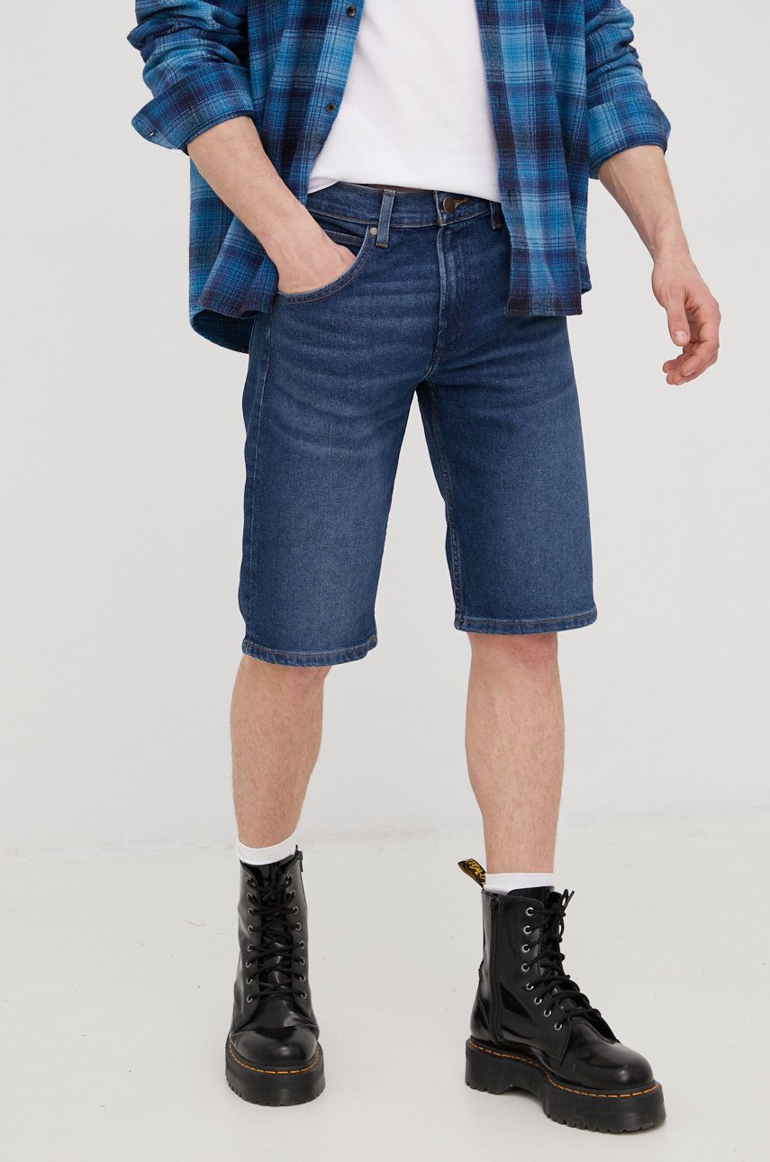 Wrangler pantaloni scurti jeans barbati, culoarea albastru marin