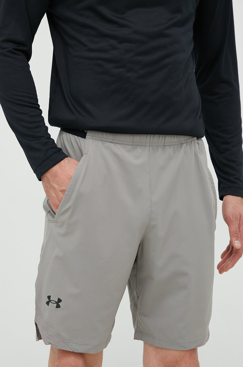 Under armour pantaloni scurți de antrenament barbati, culoarea maro