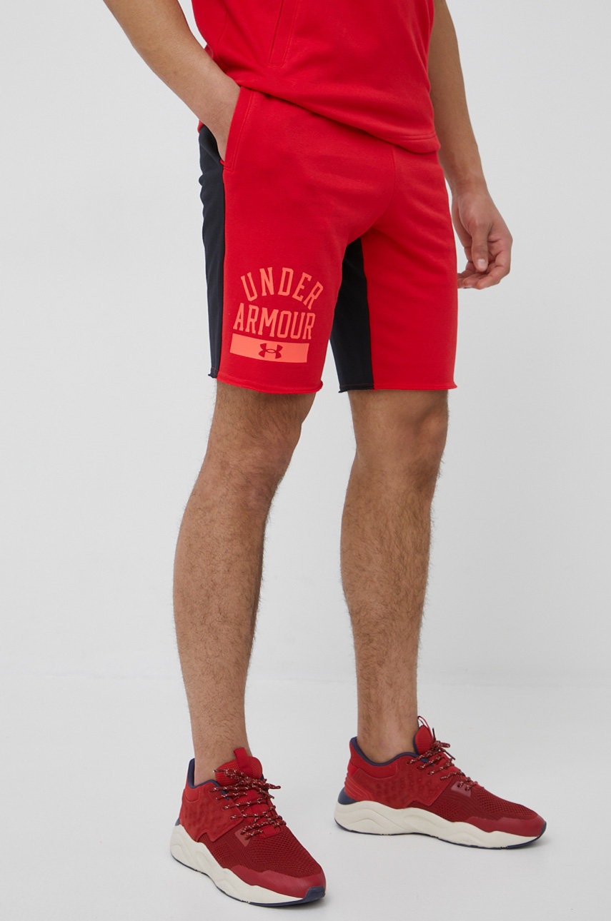 

Спортни шорти Under Armour Rival 1370412 в червено, Червен