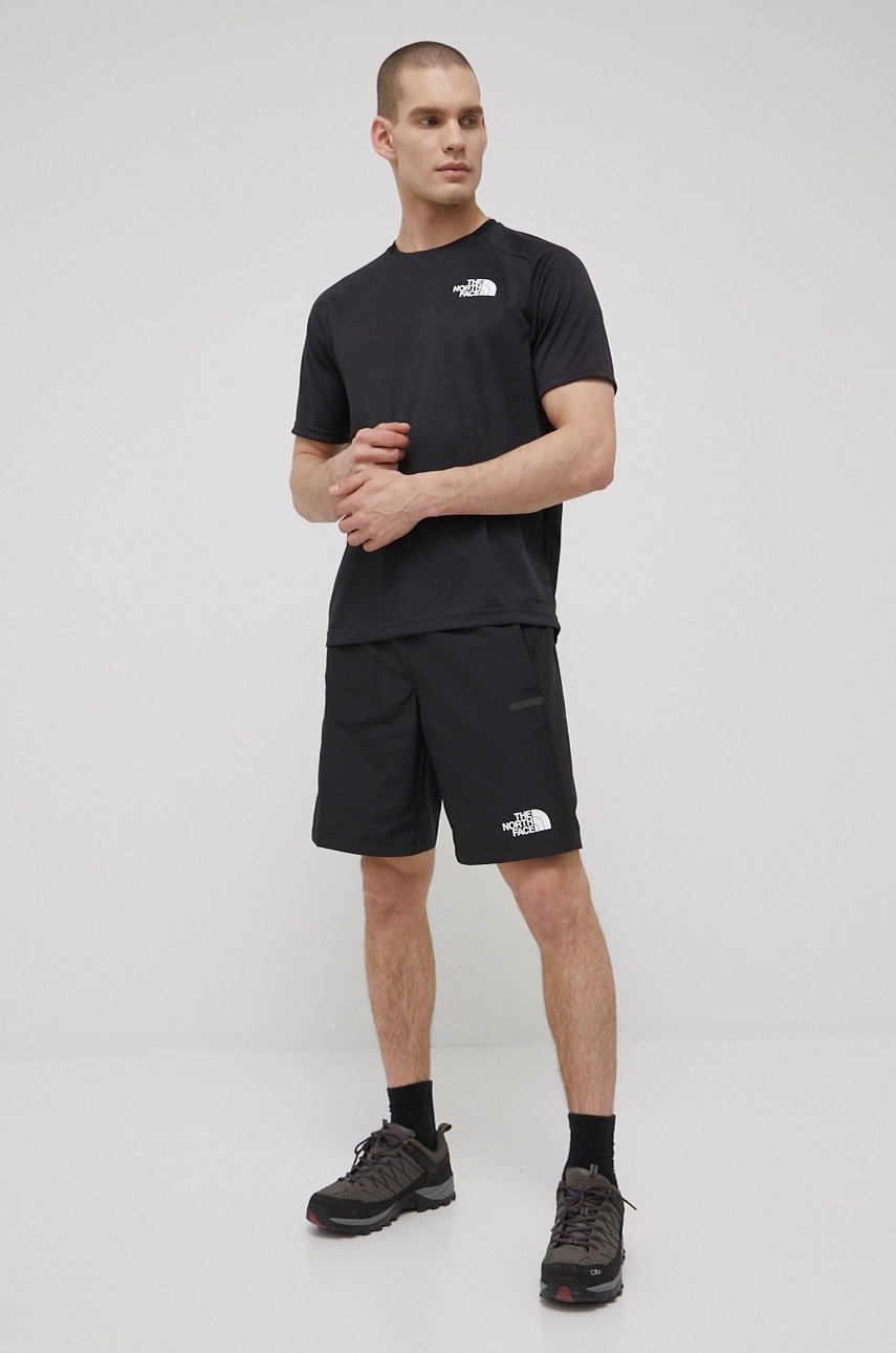 

Спортивні шорти The North Face чоловічі колір чорний