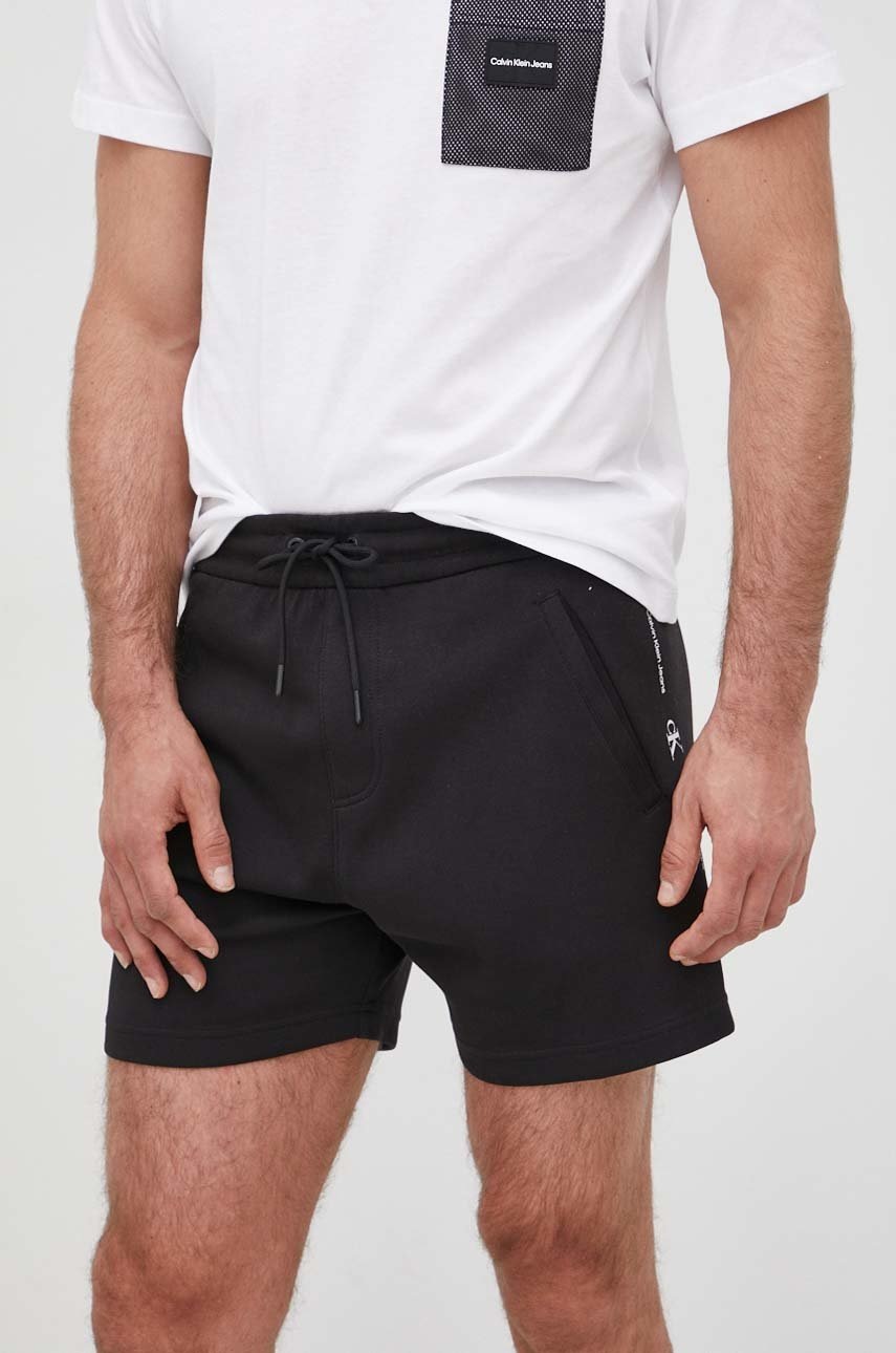 

Къси панталони Calvin Klein Jeans мъжко в черно, Черен