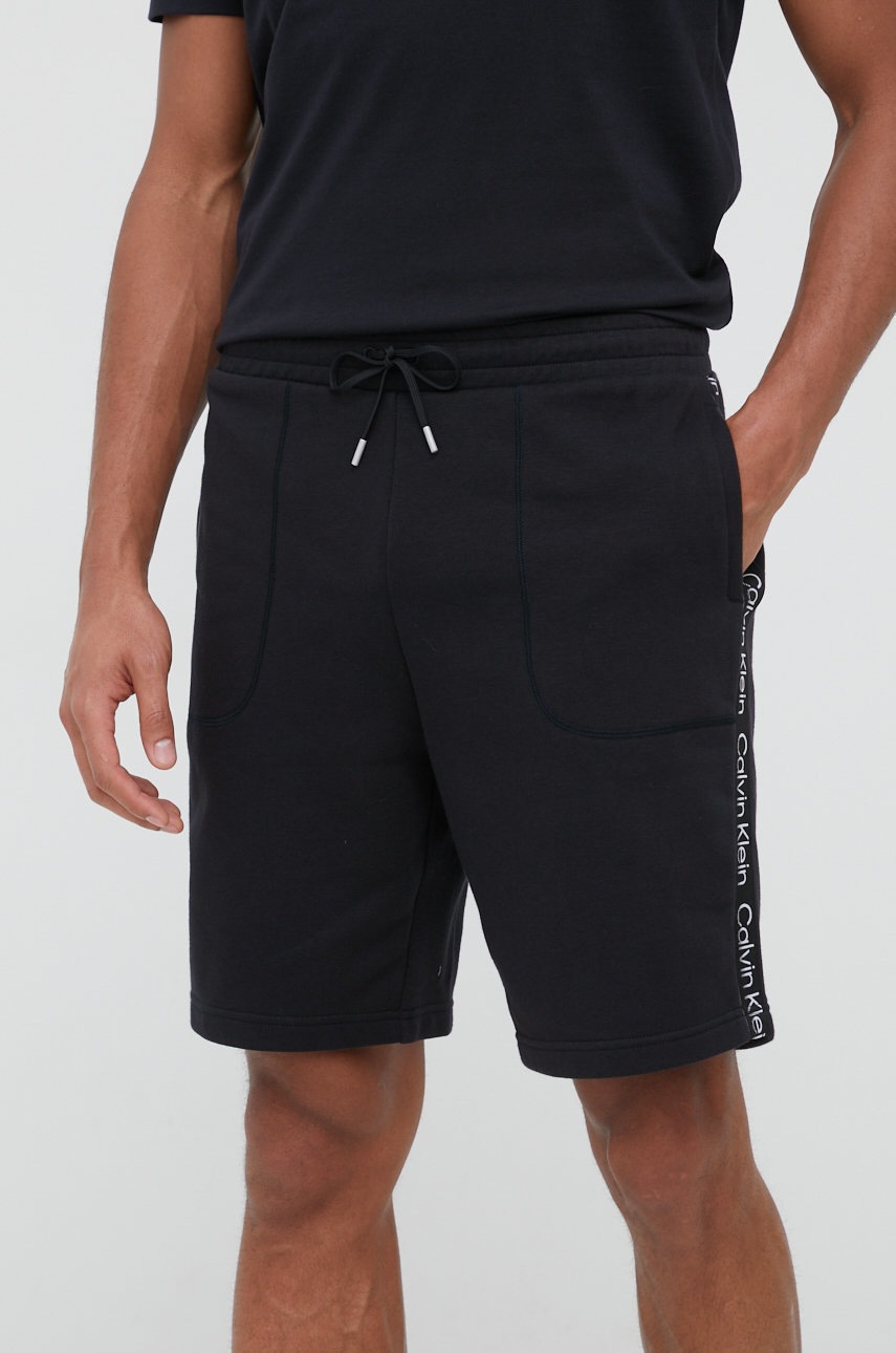 

Къс панталон за трениране Calvin Klein Performance Active Icon в черно, Черен