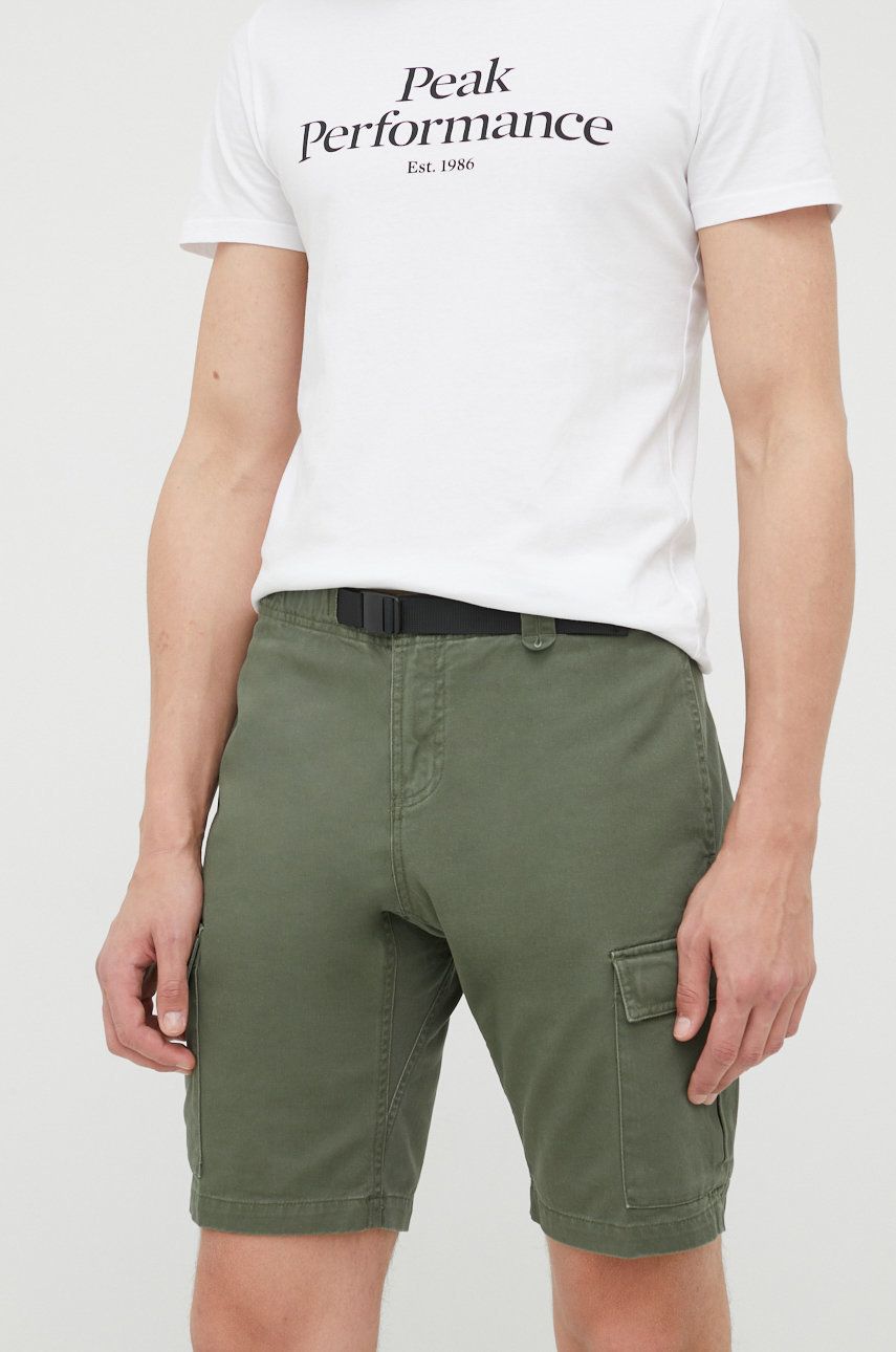 Peak Performance pantaloni scurti din bumbac barbati, culoarea verde answear.ro