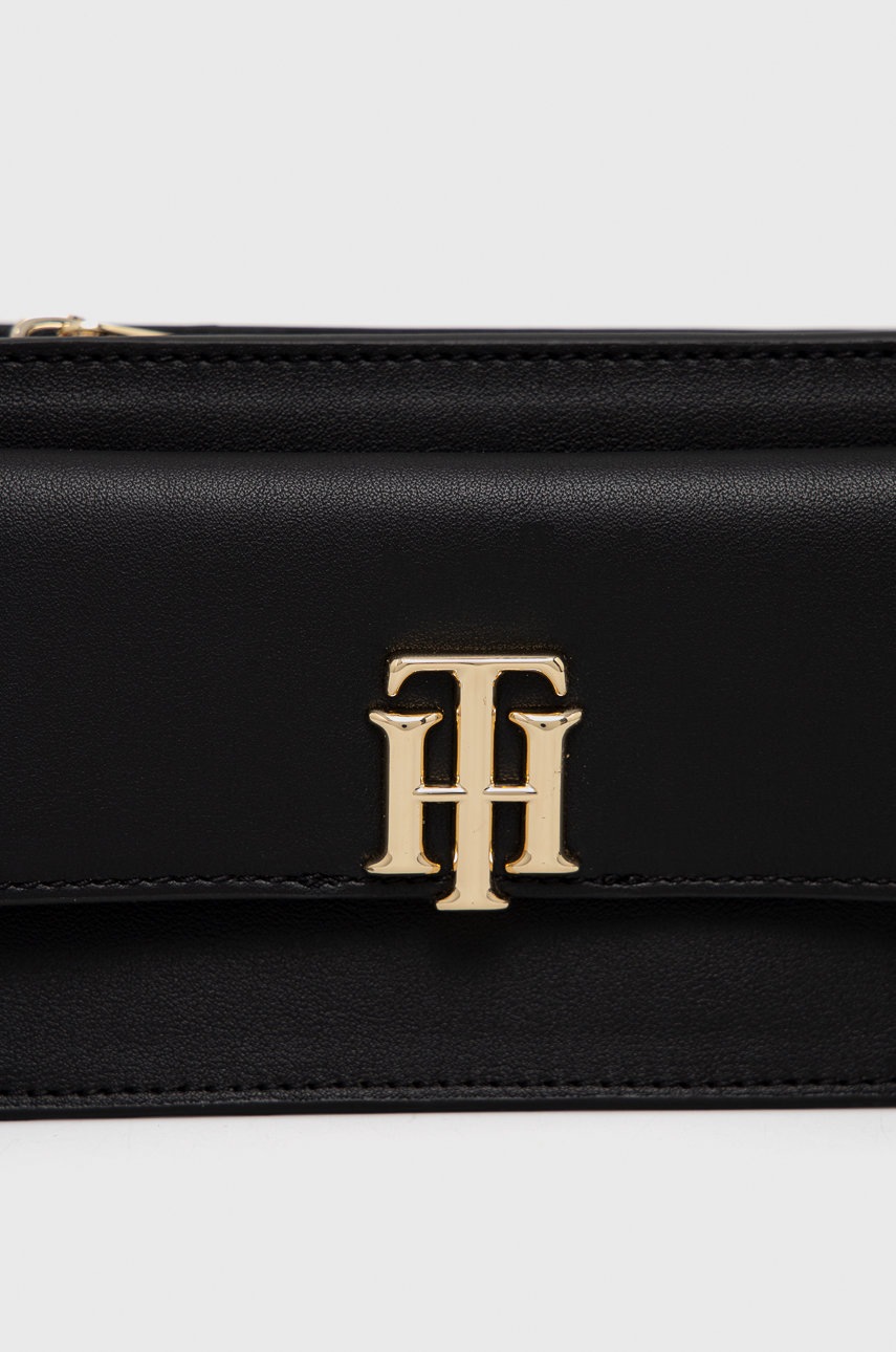 

Сумочка Tommy Hilfiger цвет чёрный