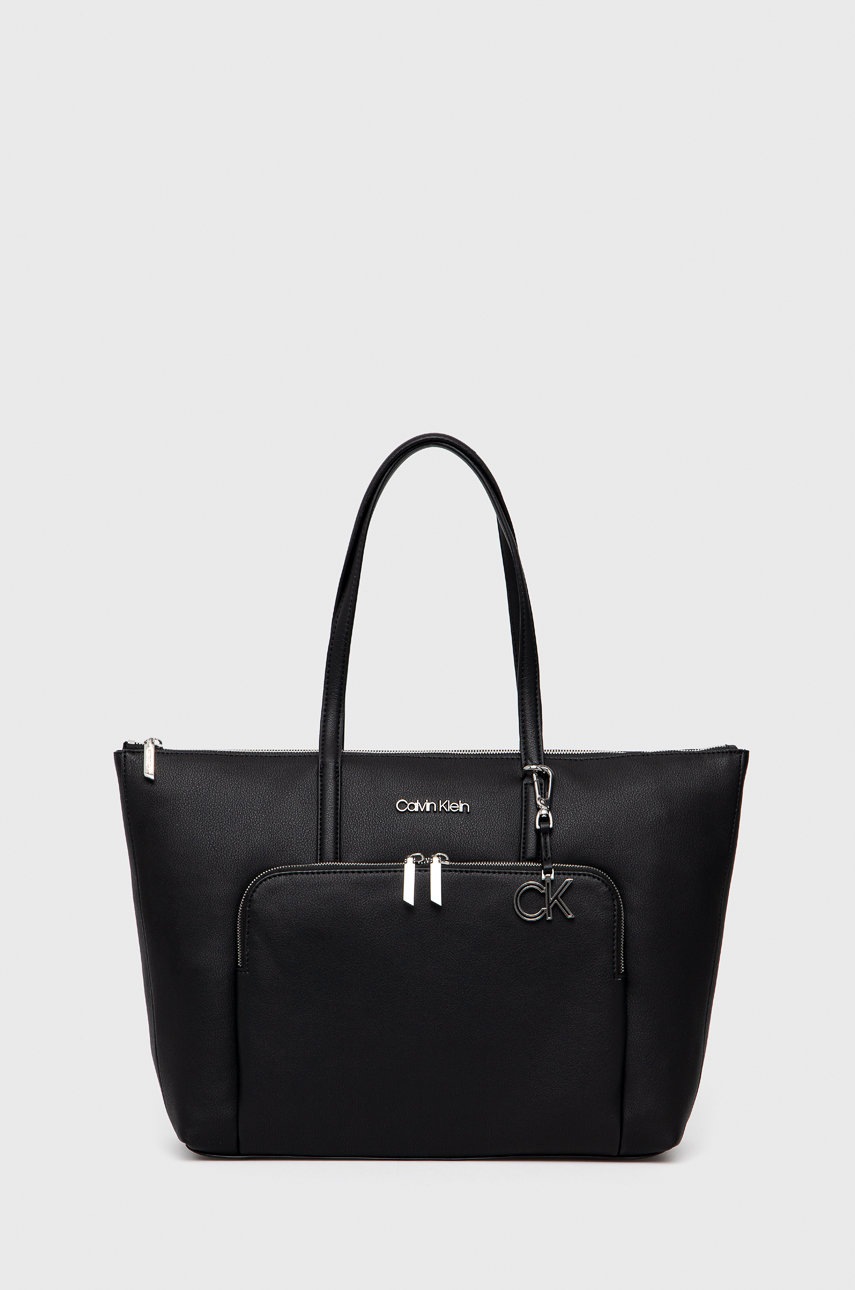 

Чанта Calvin Klein в черно, Черен