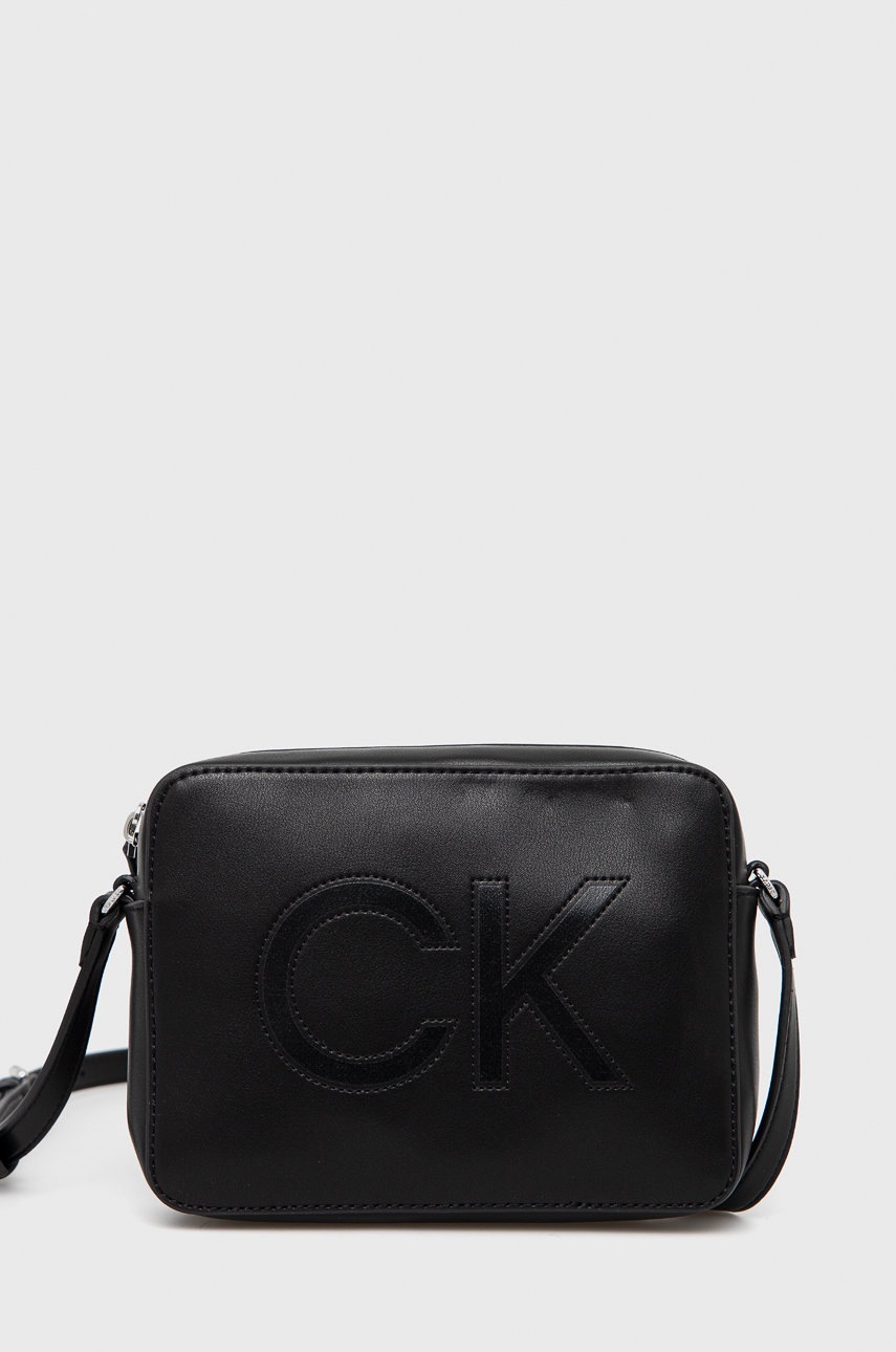 

Чанта Calvin Klein в черно, Черен