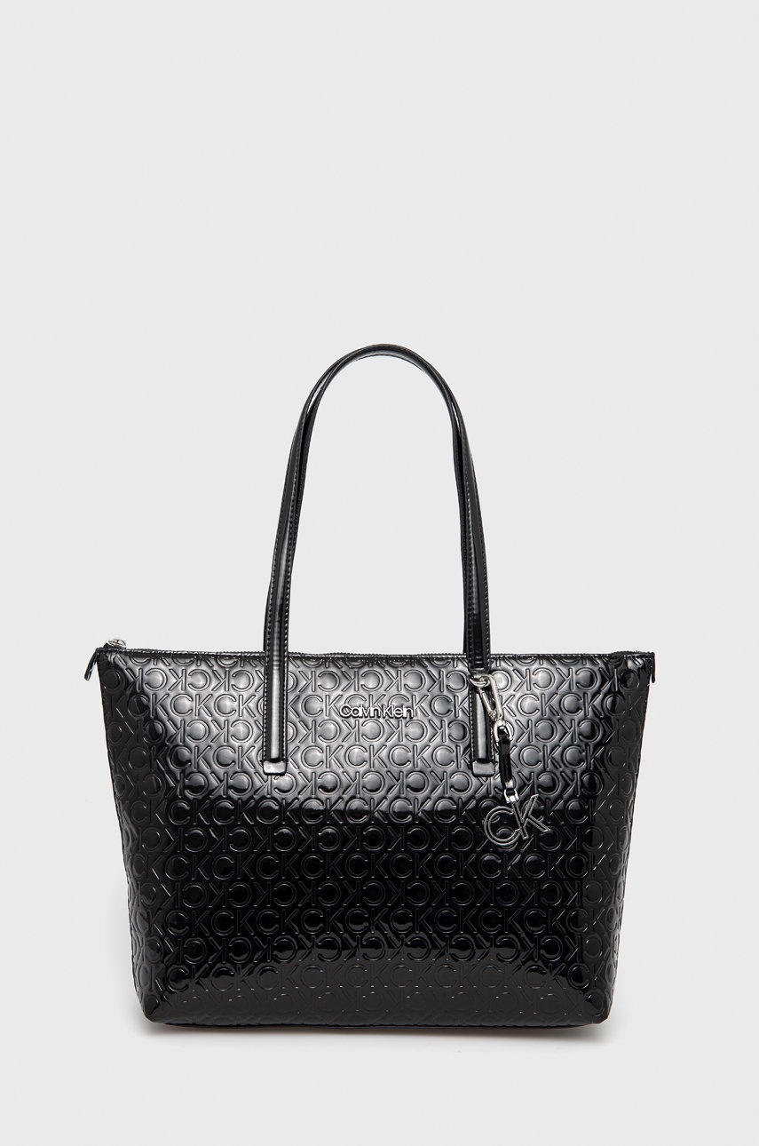 

Чанта Calvin Klein в черно, Черен