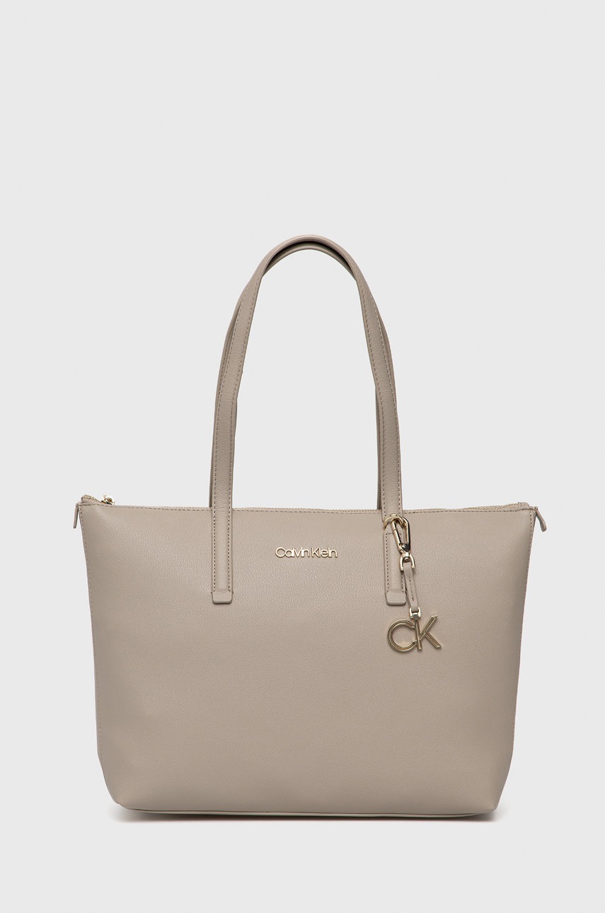 

Чанта Calvin Klein в сиво, Сив