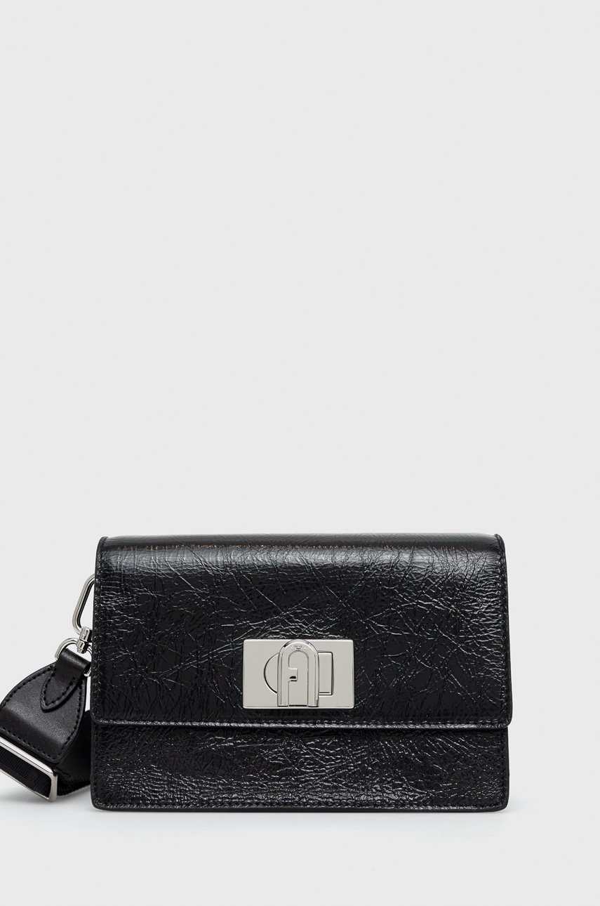 

Кожена чанта Furla в черно, Черен