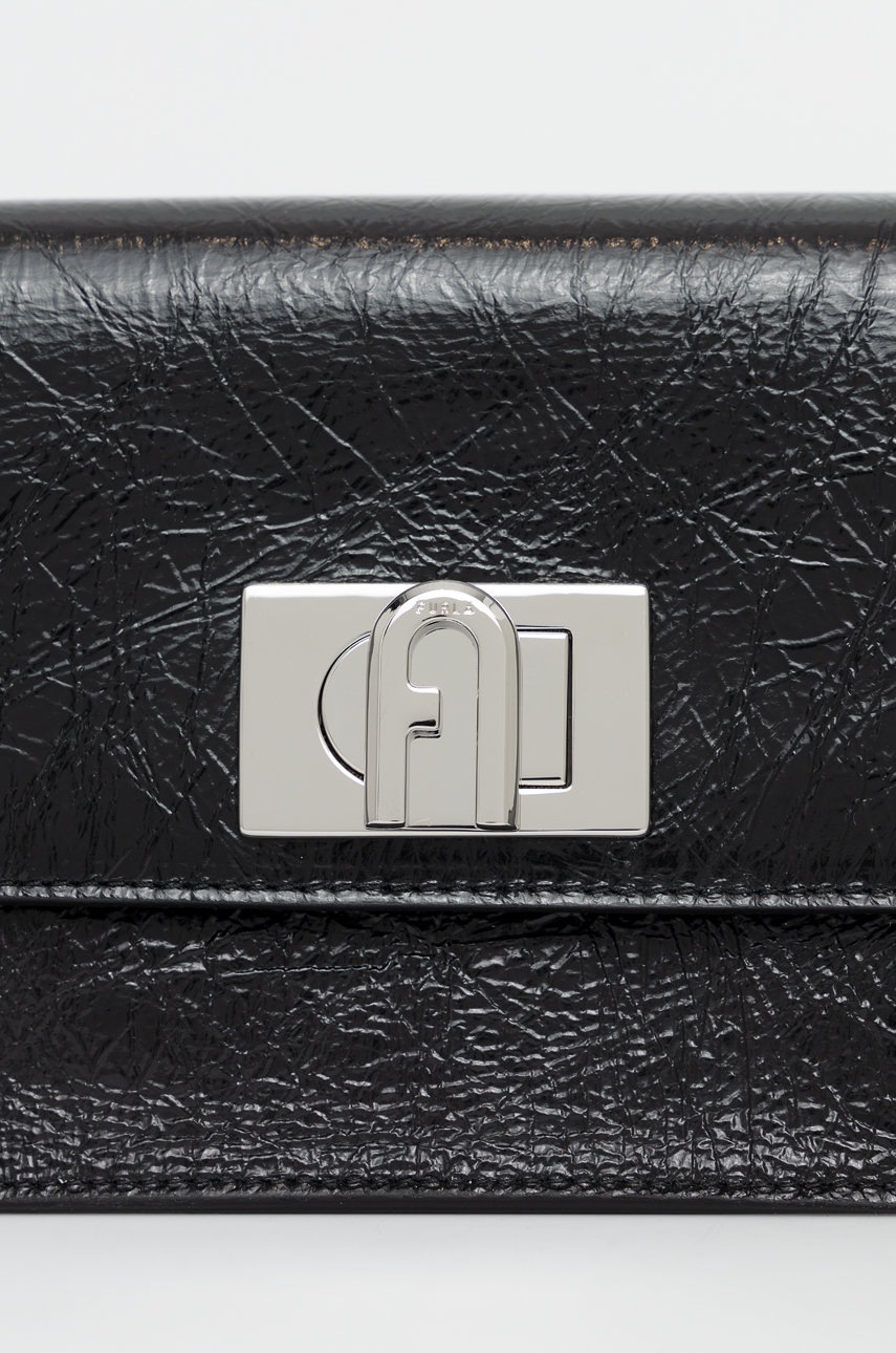 

Кожаная сумочка Furla цвет чёрный