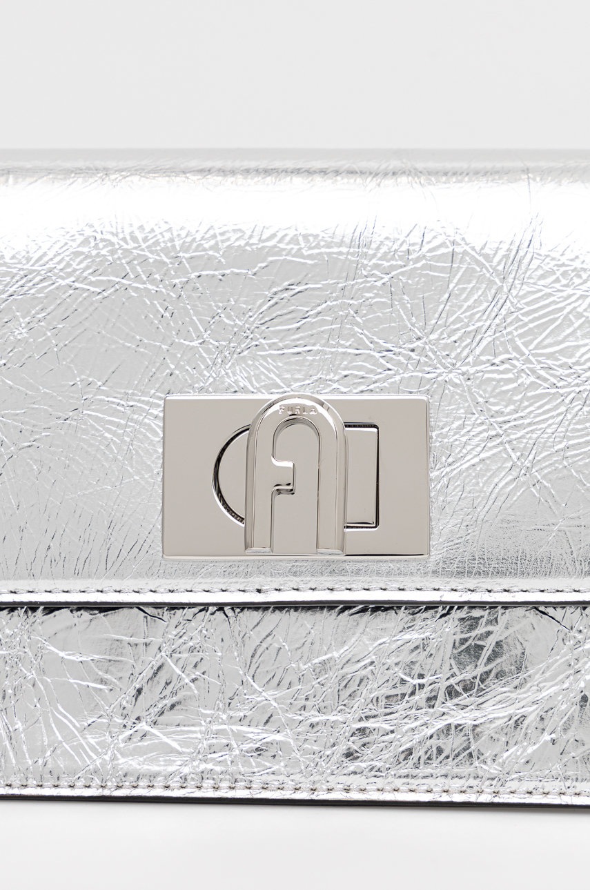 

Кожаная сумочка Furla цвет серебрянный
