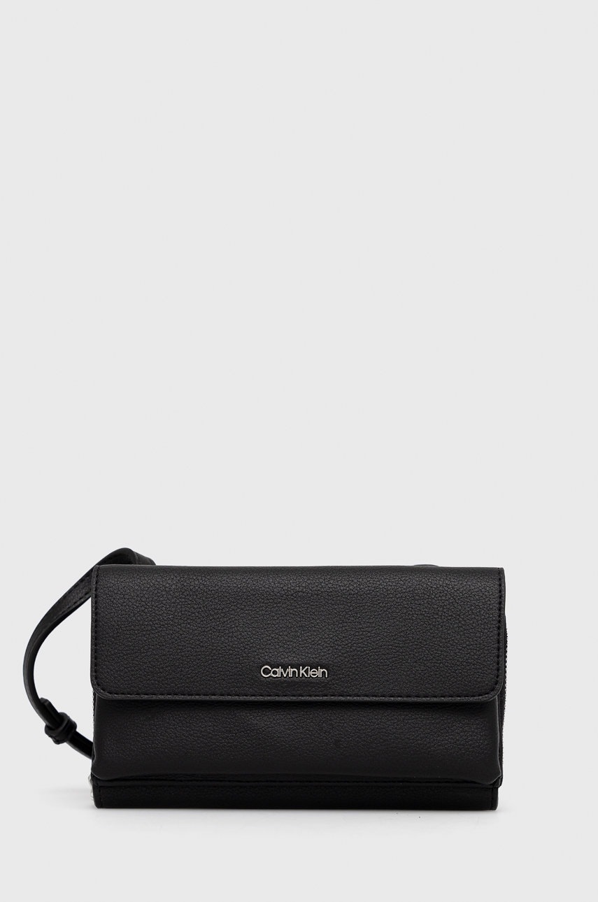 

Чанта Calvin Klein в черно, Черен