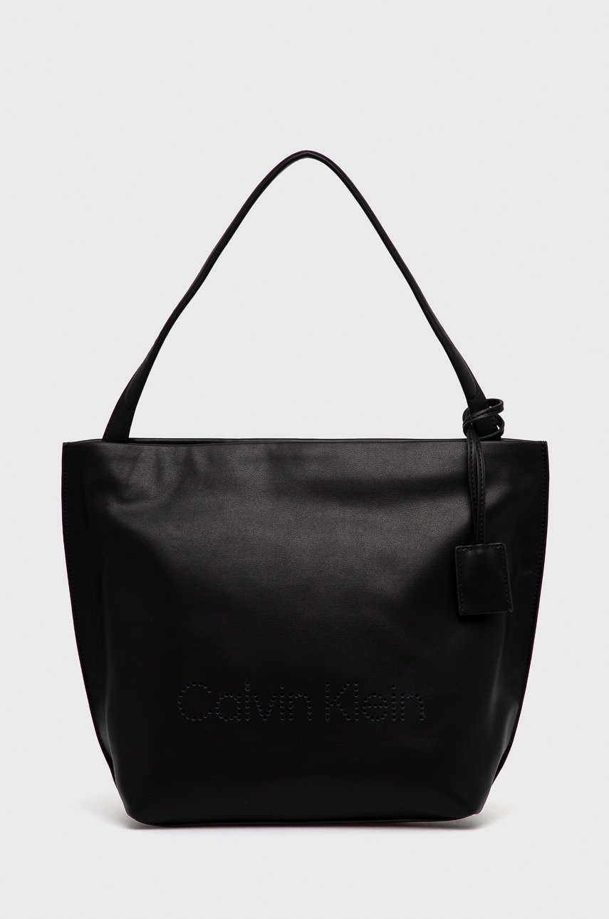 

Чанта Calvin Klein в черно, Черен