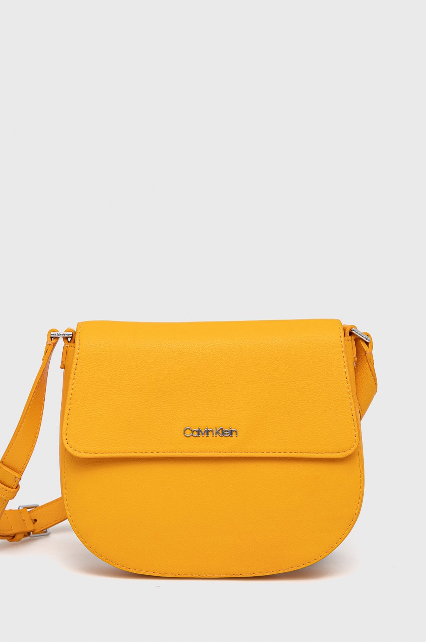

Чанта Calvin Klein в оранжево, Жълт