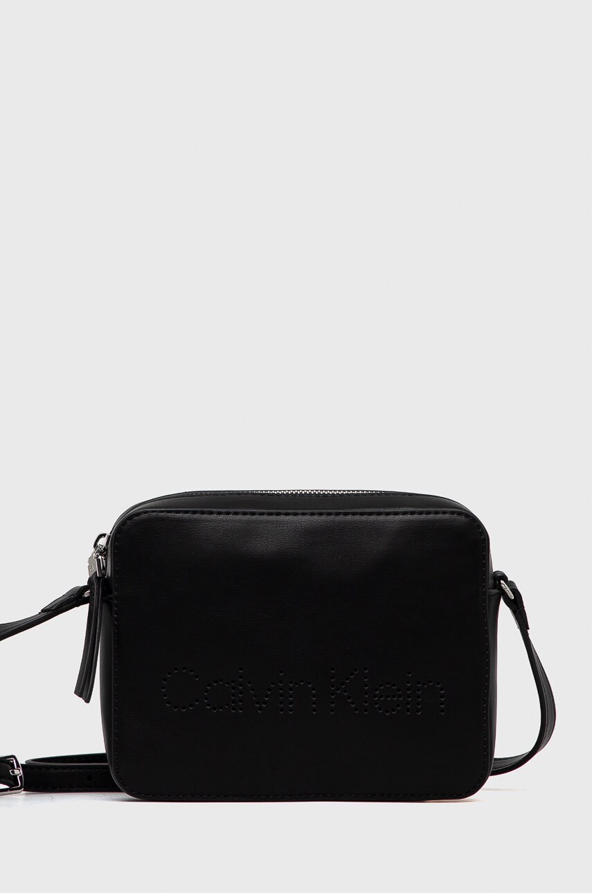 

Чанта Calvin Klein в черно, Черен
